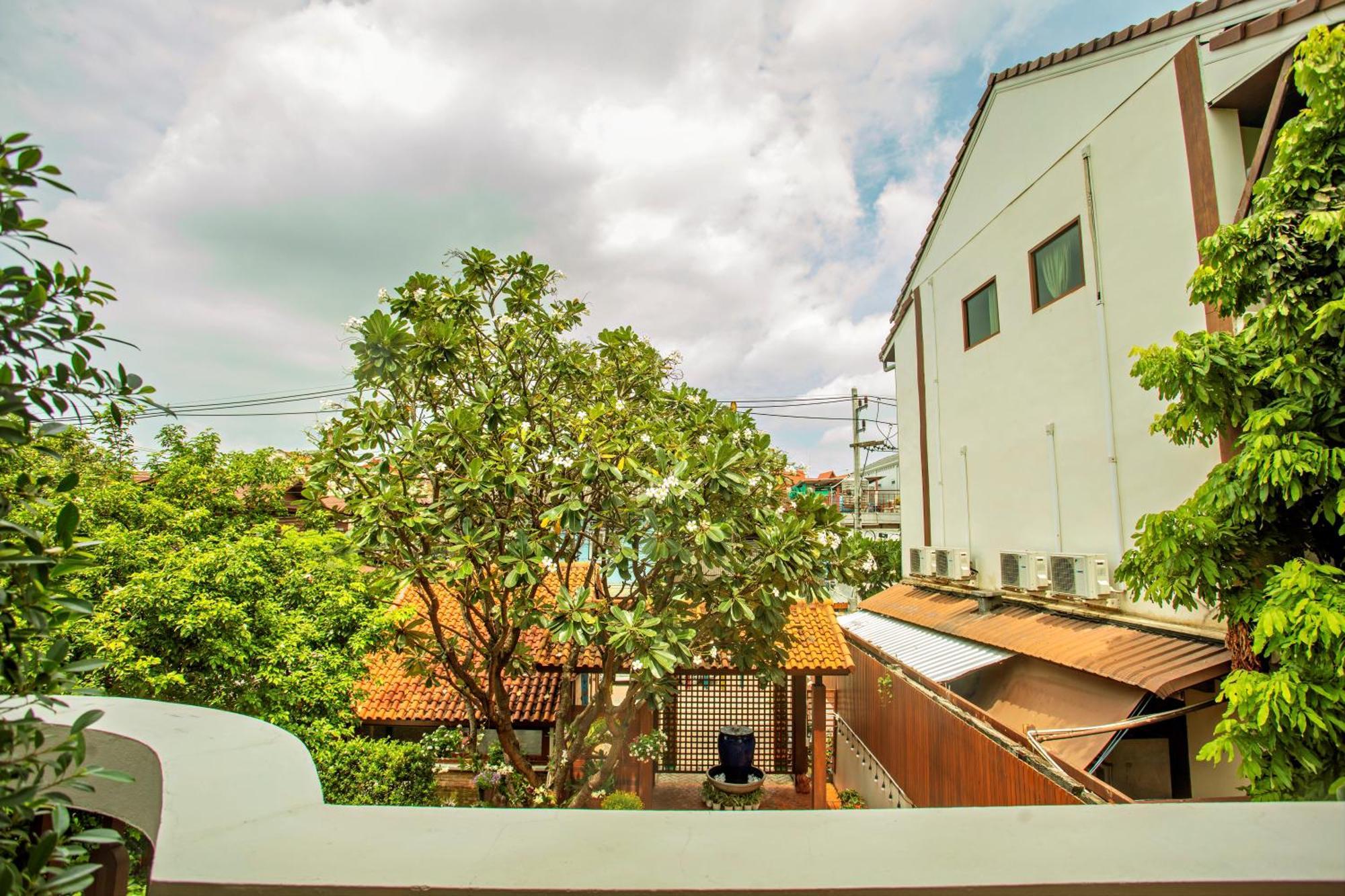 Art House Old City Chiang Mai Bagian luar foto
