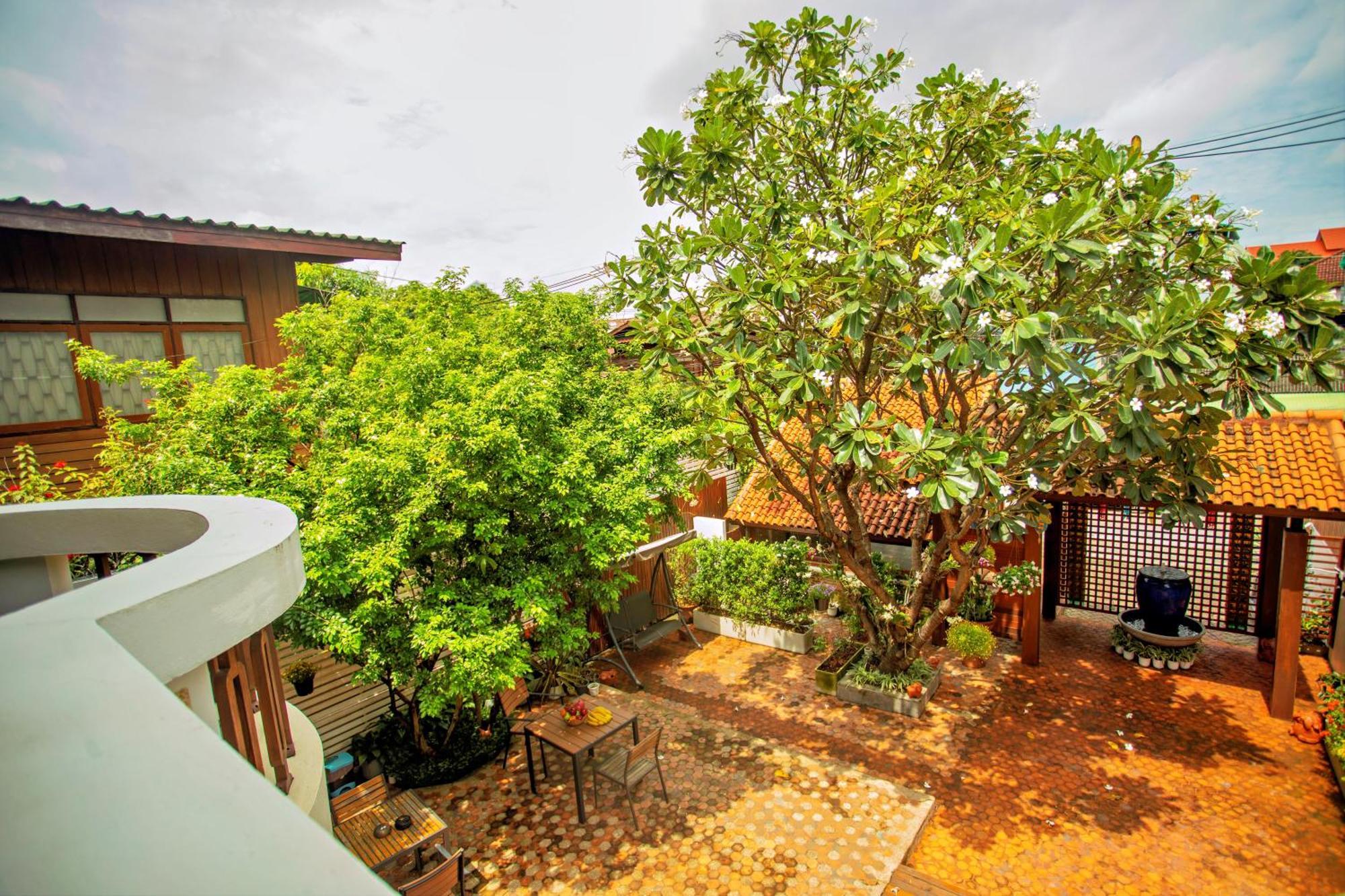 Art House Old City Chiang Mai Bagian luar foto
